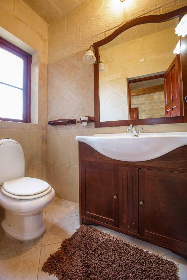 Il-Veduta Holiday Farmhouse With Sunny Private Pool In Island Of Gozo Għarb Εξωτερικό φωτογραφία