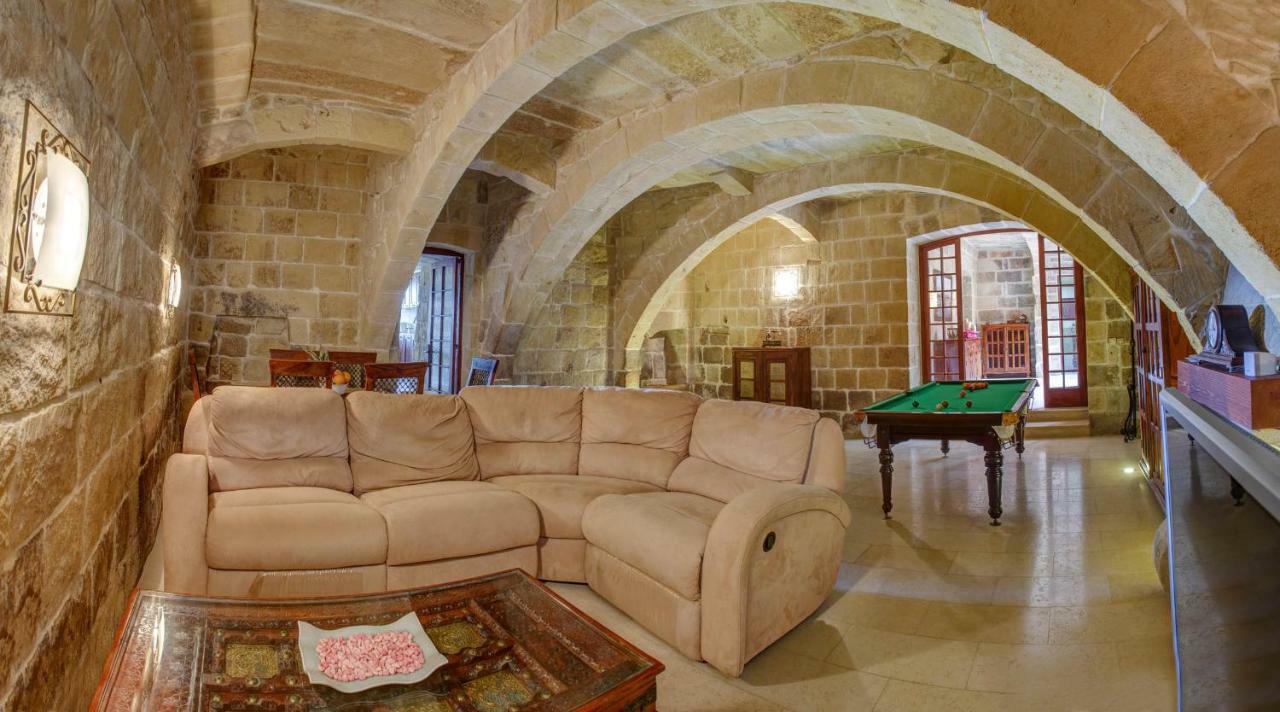 Il-Veduta Holiday Farmhouse With Sunny Private Pool In Island Of Gozo Għarb Εξωτερικό φωτογραφία