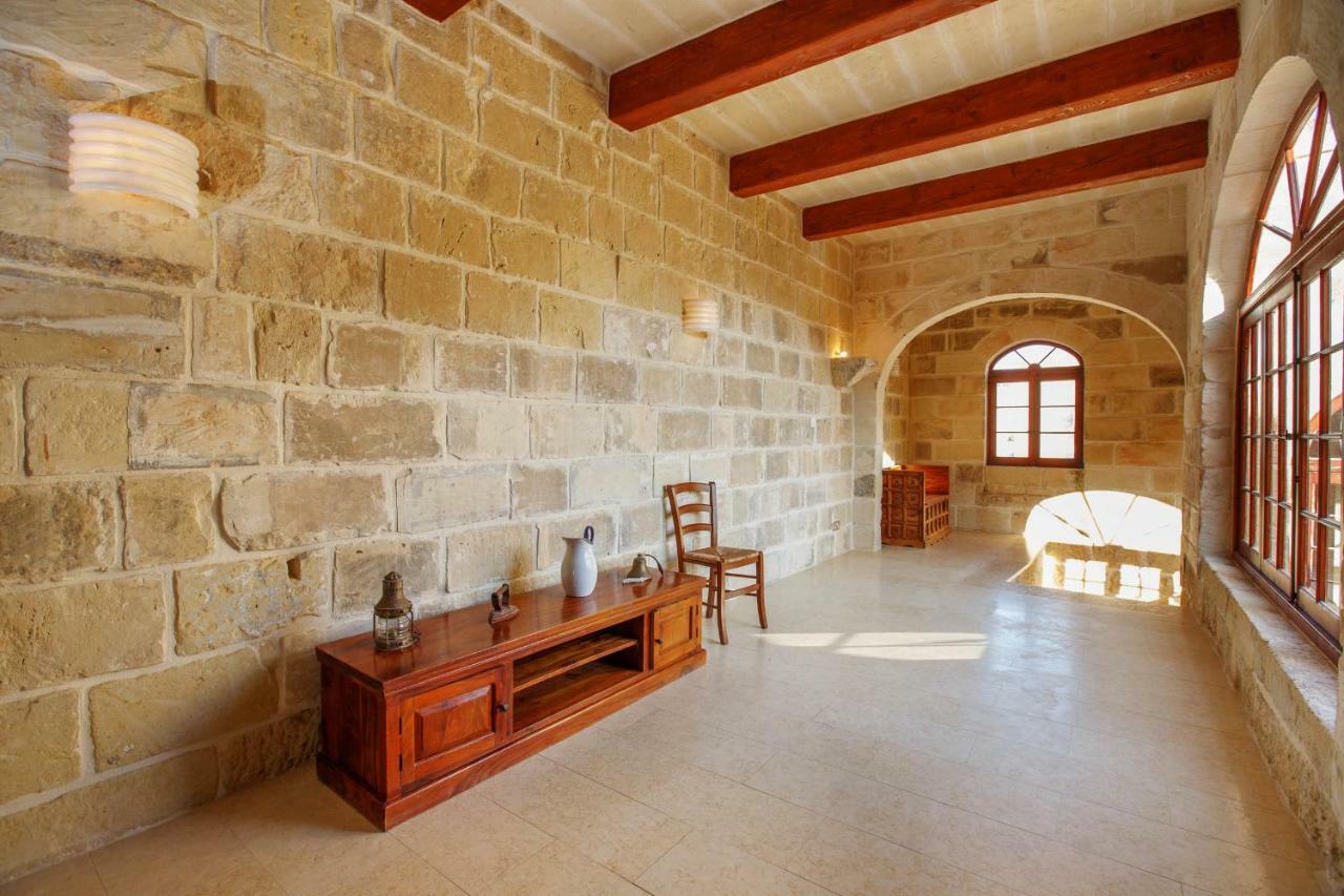 Il-Veduta Holiday Farmhouse With Sunny Private Pool In Island Of Gozo Għarb Εξωτερικό φωτογραφία