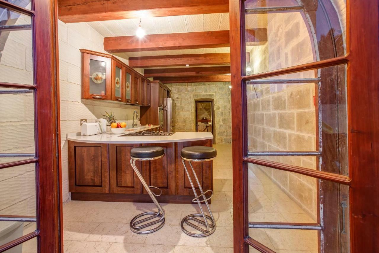 Il-Veduta Holiday Farmhouse With Sunny Private Pool In Island Of Gozo Għarb Εξωτερικό φωτογραφία